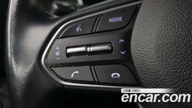 Hyundai Santafe 2022 — photo 31