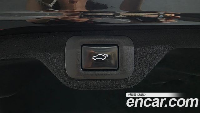 Lexus ES 2021 — photo 25