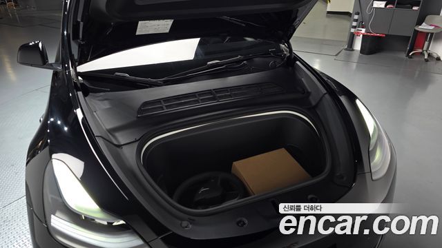Tesla Model Y 2024 — photo 6