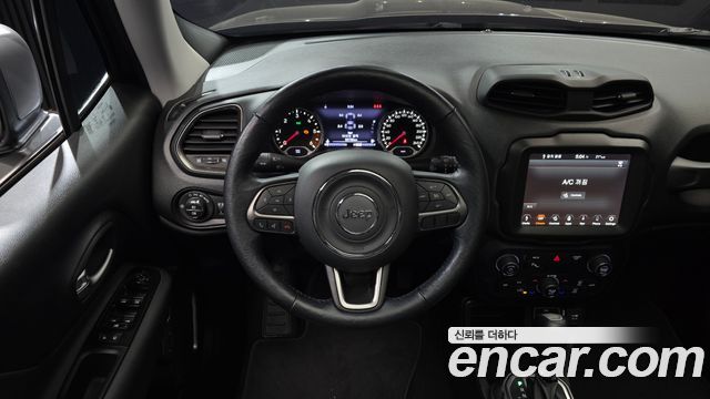 Jeep Renegade 2020 — photo 13