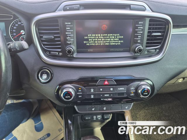 Kia Sorento 2015 — photo 9