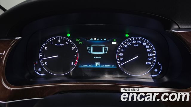 Hyundai Equus 2014 — photo 11