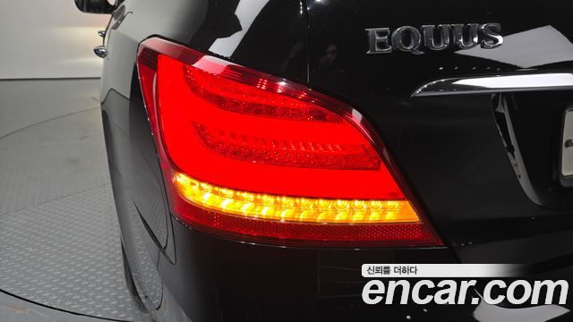 Hyundai Equus 2014 — photo 9