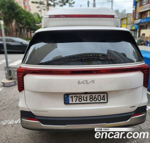 Kia Canival 2025 — photo 2
