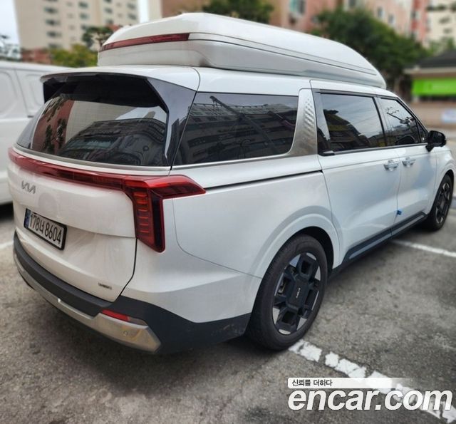 Kia Canival 2025 — photo 3