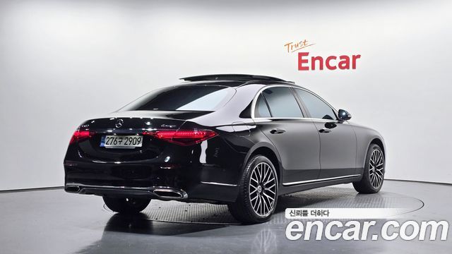 Mercedes-Benz S-Class 2022 — photo 2