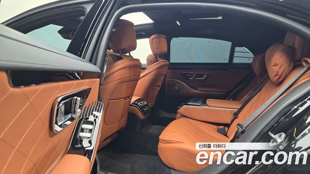 Mercedes-Benz S-Class 2022 — photo 12
