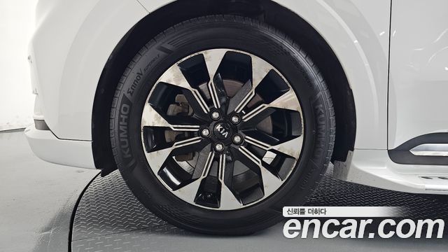 Kia Canival 2021 — photo 5