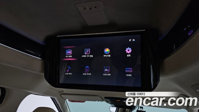 Kia Canival 2021 — photo 25