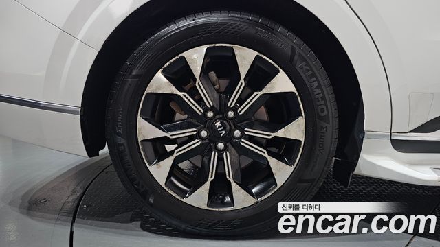 Kia Canival 2021 — photo 7