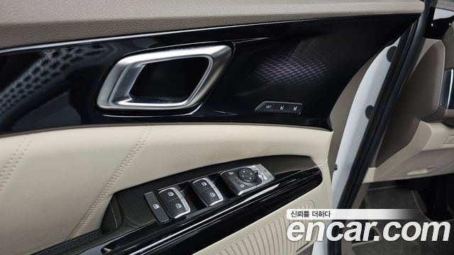 Kia Canival 2021 — photo 37