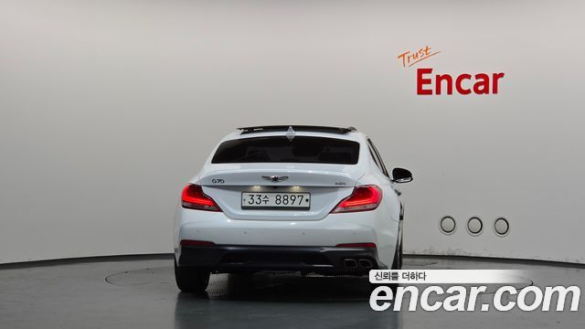 Genesis G70 2018 — photo 4