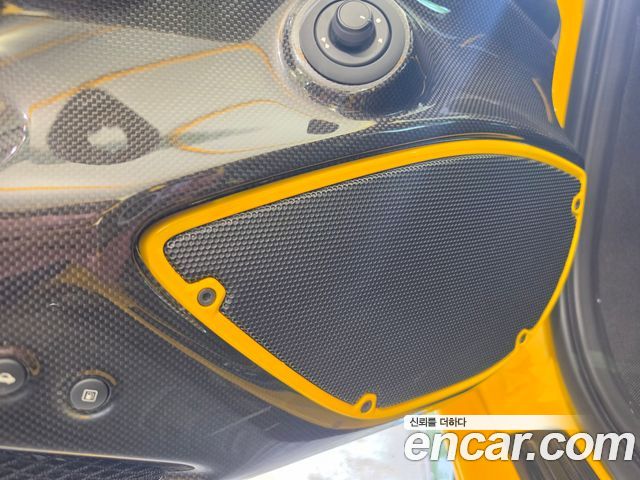 Ferrari 488 2020 — photo 17