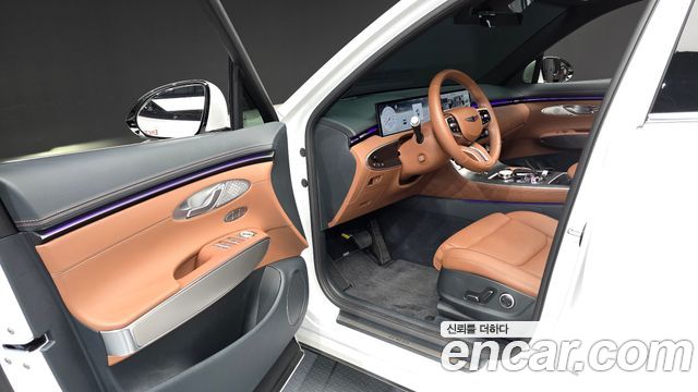 Genesis GV70 2025 — photo 13