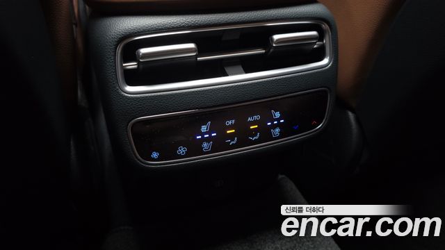 Genesis GV70 2025 — photo 21