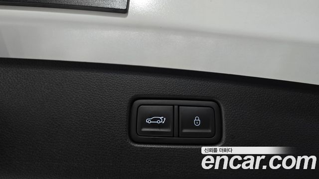 Genesis GV70 2025 — photo 24