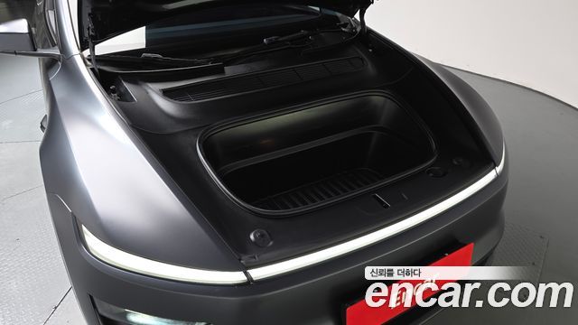 Tesla Model Y 2025 — photo 6