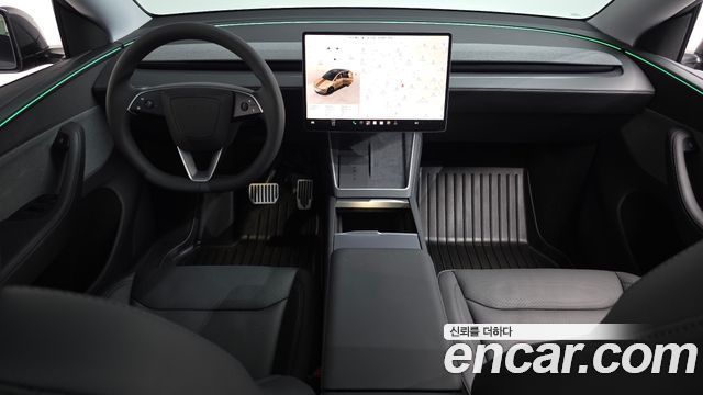 Tesla Model Y 2025 — photo 10