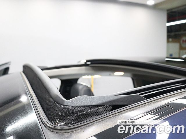 Mercedes-Benz GLE-Class 2018 — photo 19