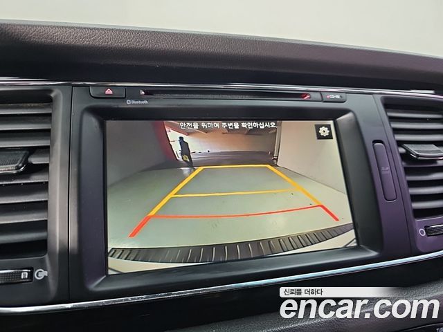 Kia Canival 2016 — photo 14