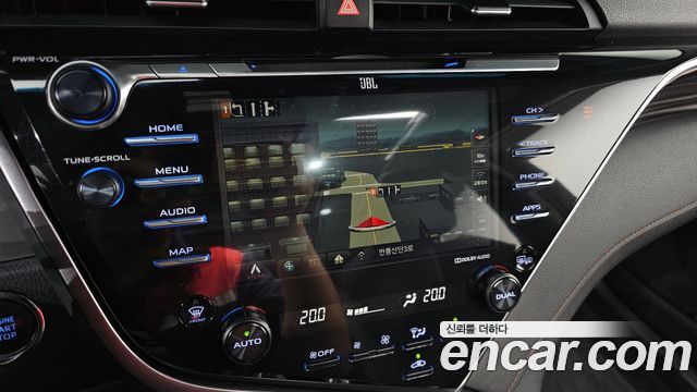 Toyota Camry 2018 — photo 23