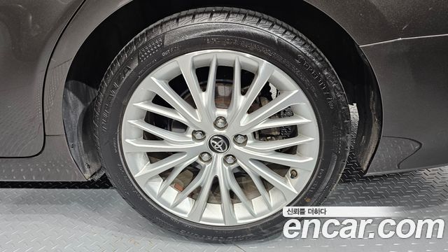 Toyota Camry 2018 — photo 7