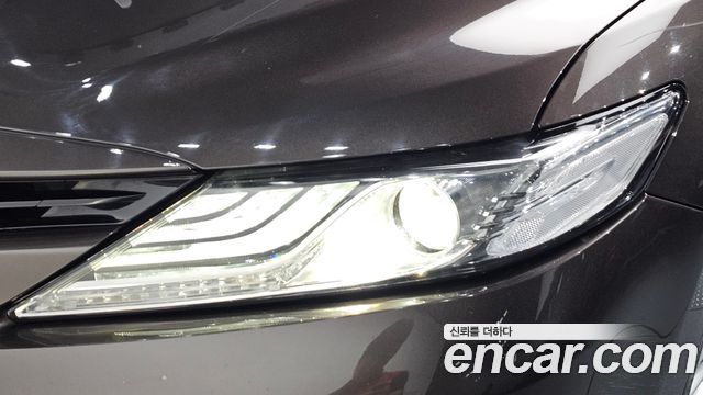 Toyota Camry 2018 — photo 8