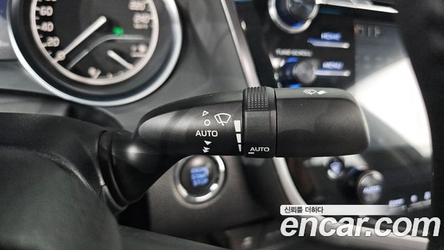 Toyota Camry 2018 — photo 30