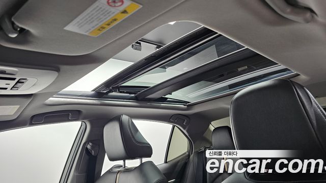 Toyota Camry 2018 — photo 32