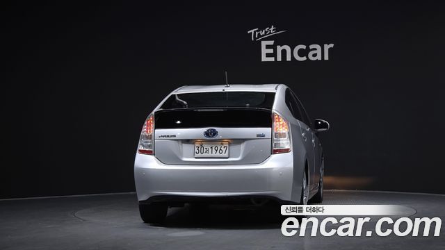 Toyota Prius 2011 — photo 4