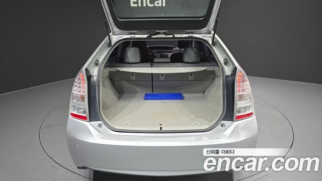 Toyota Prius 2011 — photo 20