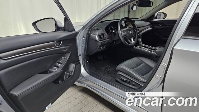 Honda Accord 2019 — photo 13