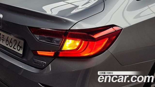 Honda Accord 2019 — photo 9