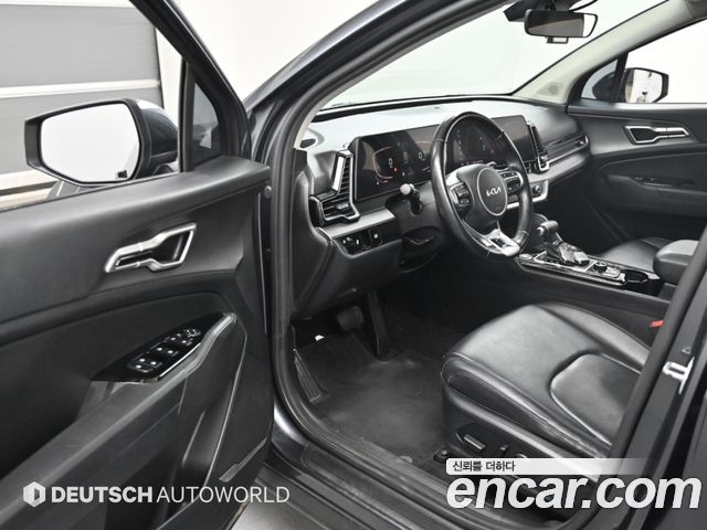 Kia Sportage 2022 — photo 16