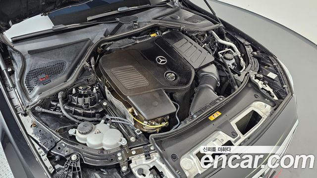 Mercedes-Benz E-Class 2024 — photo 6
