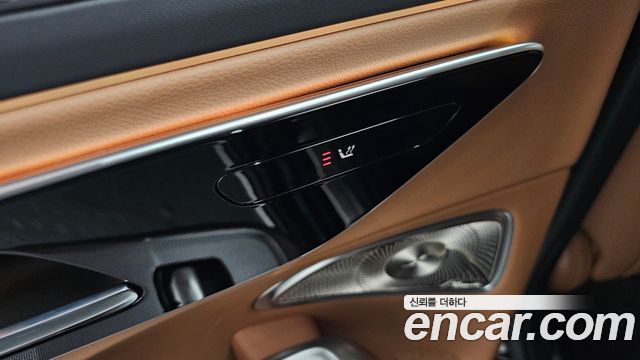 Mercedes-Benz E-Class 2024 — photo 29