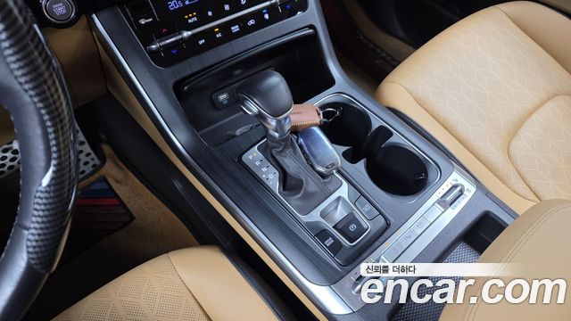 Kia Canival 2023 — photo 12