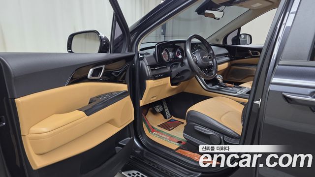 Kia Canival 2023 — photo 13