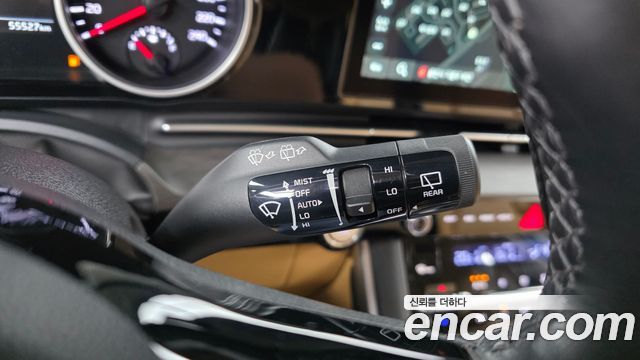 Kia Canival 2023 — photo 25