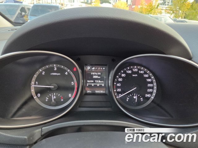 Hyundai Santafe 2016 — photo 10