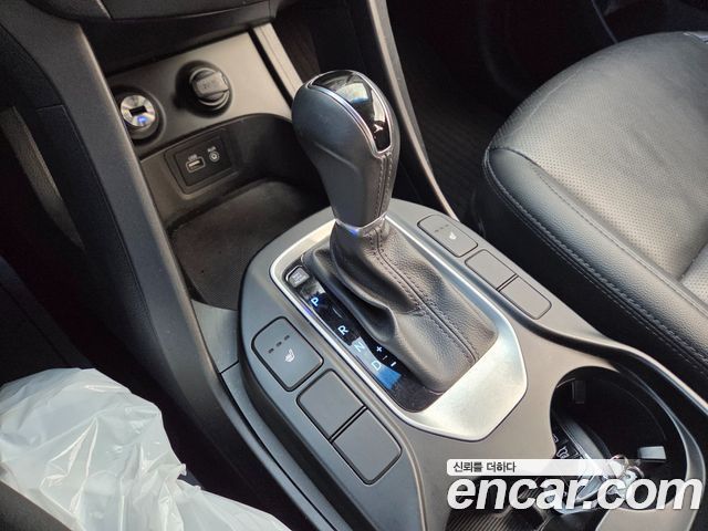 Hyundai Santafe 2016 — photo 12