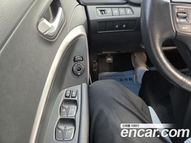 Hyundai Santafe 2016 — photo 13
