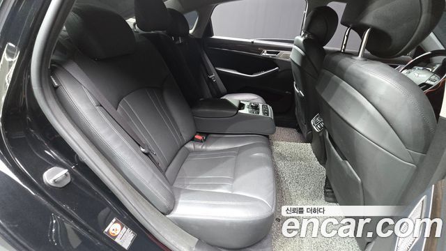 Genesis G80 2017 — photo 12