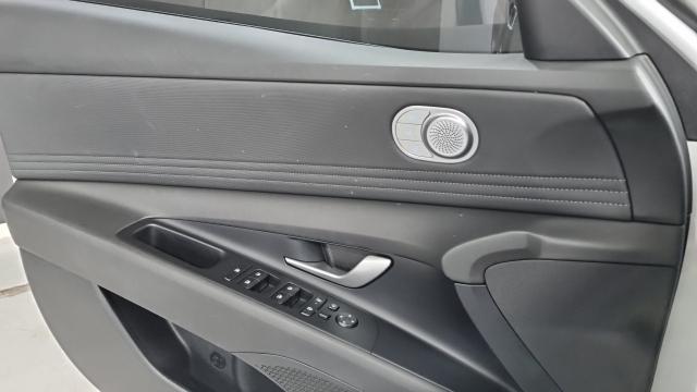 Hyundai AVANTE 2024 — photo 14
