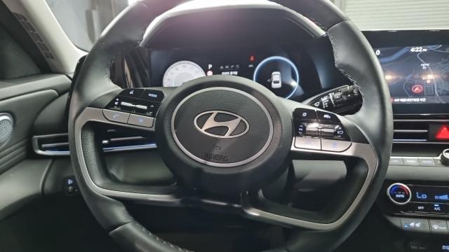 Hyundai AVANTE 2024 — photo 18