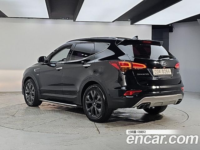 Hyundai Santafe 2017 — photo 3