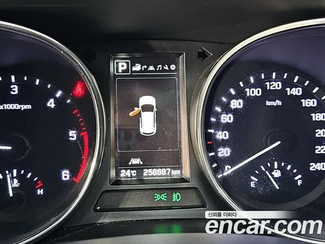Hyundai Santafe 2017 — photo 7