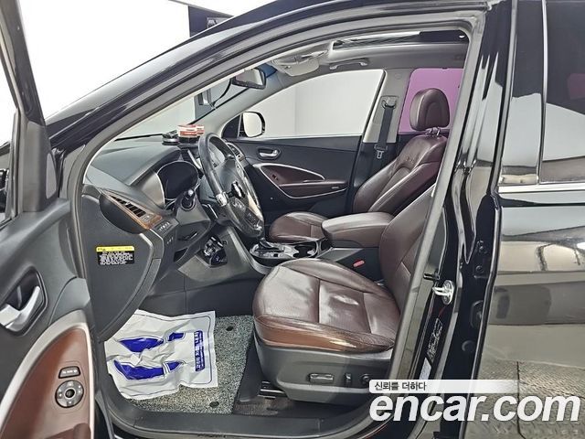 Hyundai Santafe 2017 — photo 11