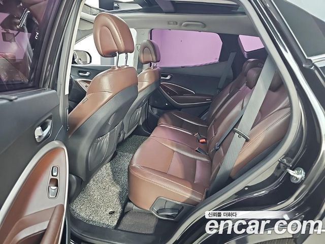 Hyundai Santafe 2017 — photo 12