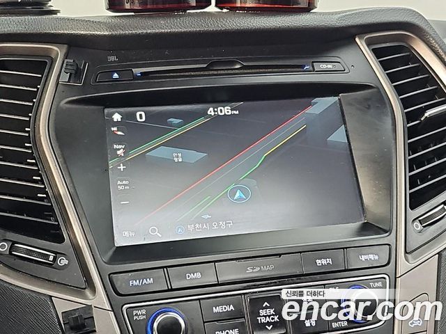 Hyundai Santafe 2017 — photo 14